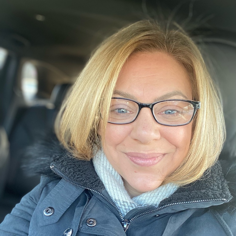 Meet your Posher, April